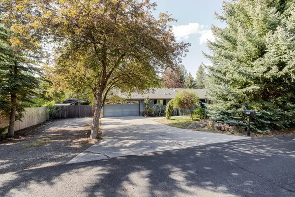 20570 Whitehaven Lane, Bend, OR 97702