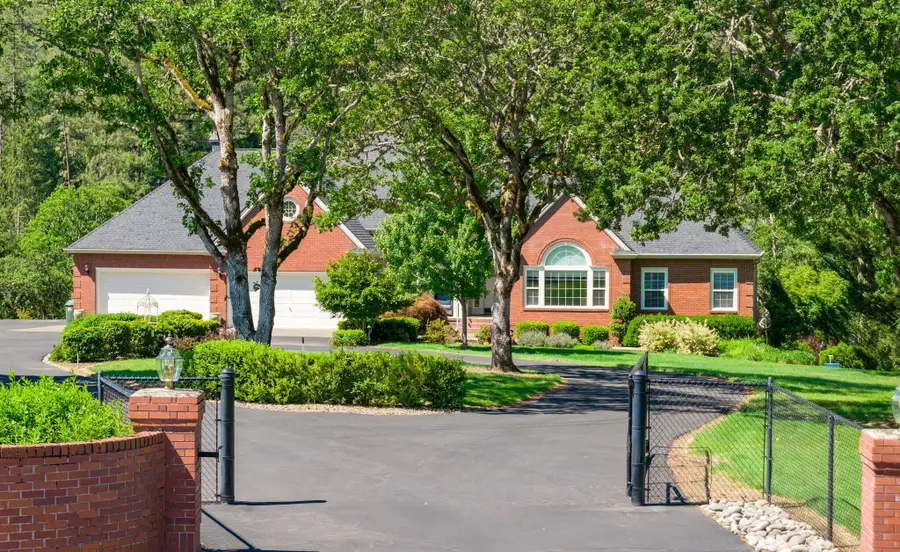 8993 John Day Drive, Gold Hill, OR 97525 - #3