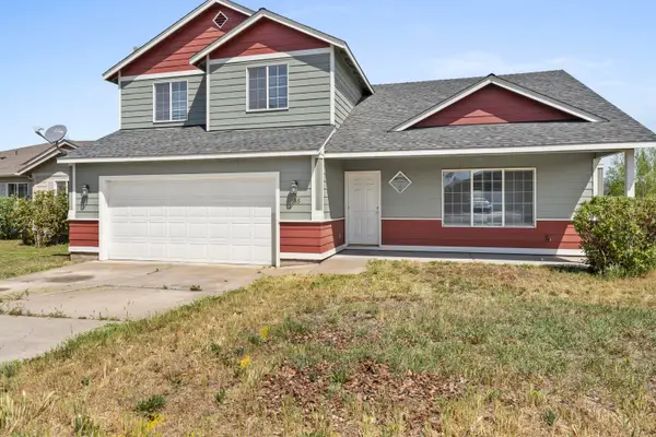 585 NE Redwood Avenue, Redmond, OR 97756