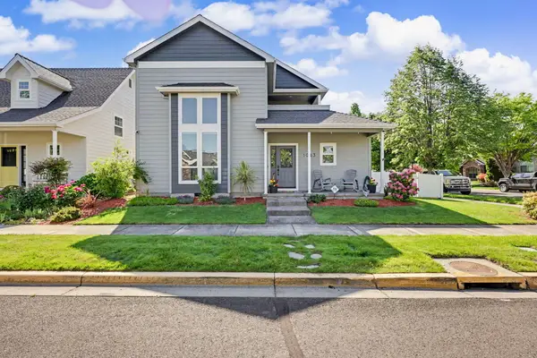 1043 Sandoz Street, Central Point, OR 97502