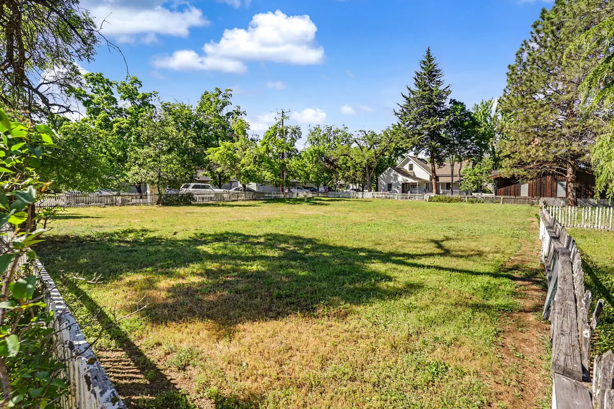 0 E 'c' Street, Jacksonville, OR 97530 - #1
