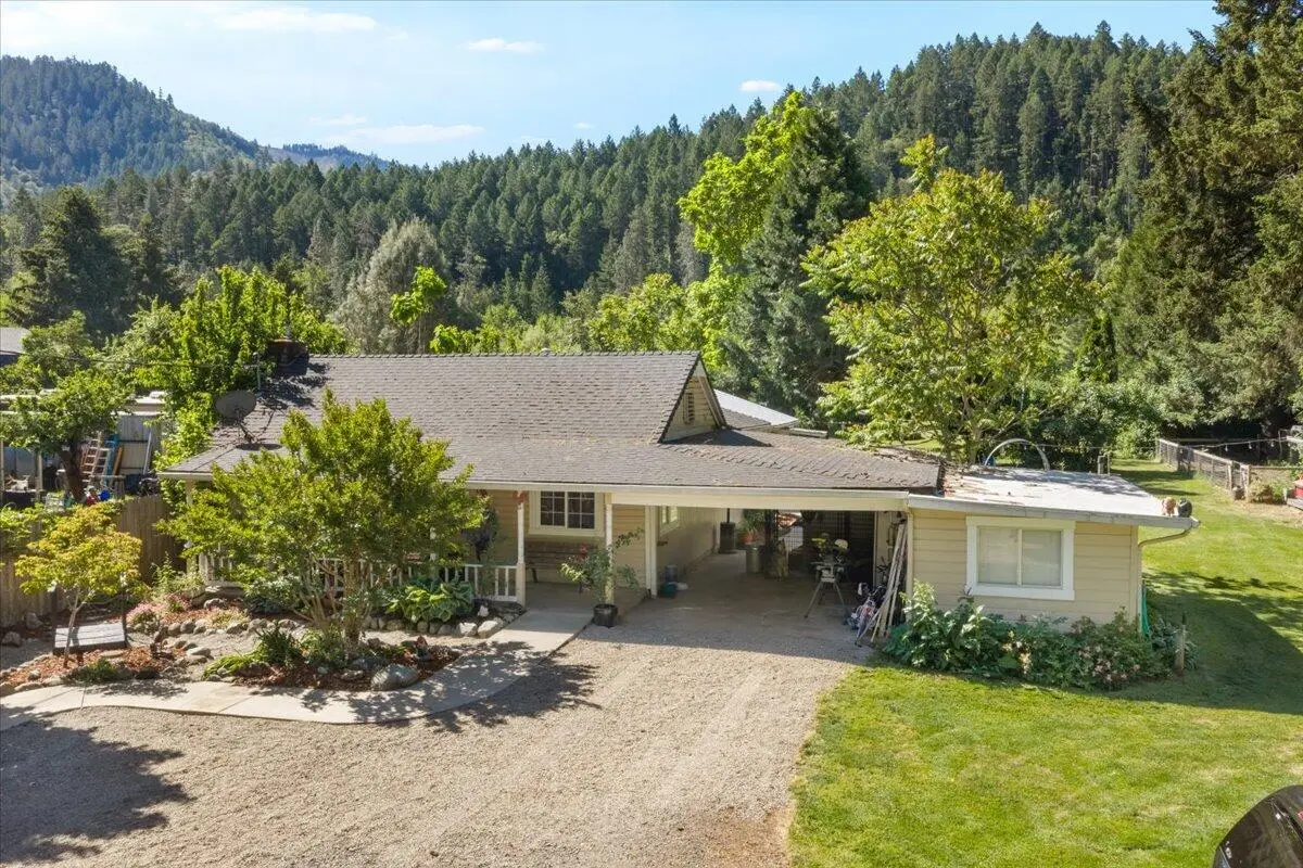 6589 Rogue River Highway, Grants Pass, OR 97527 - #1