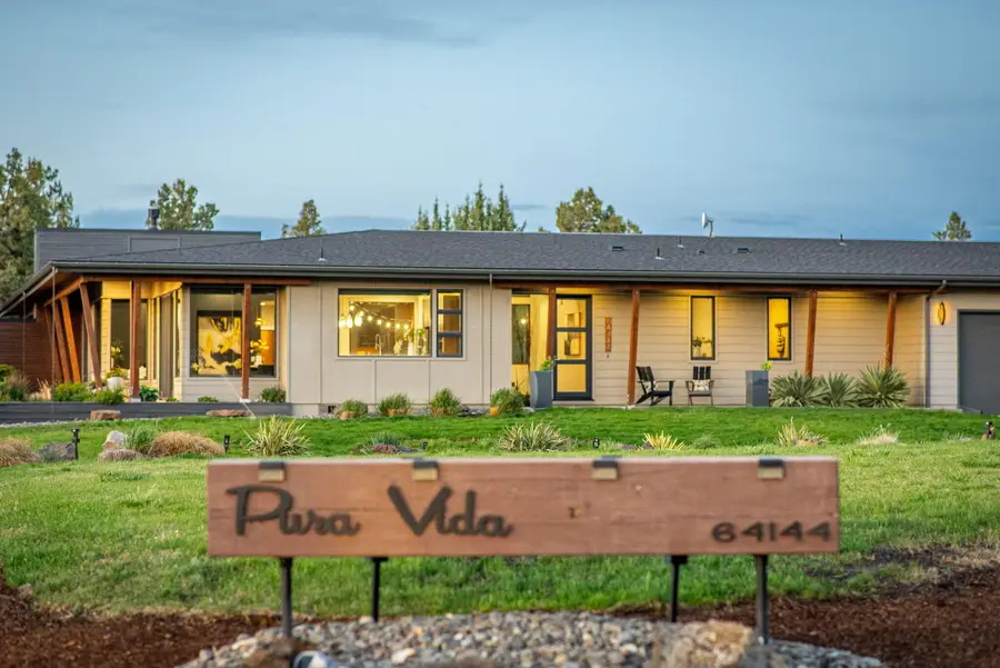 64144 Pioneer Loop, Bend, OR 97701 - #2