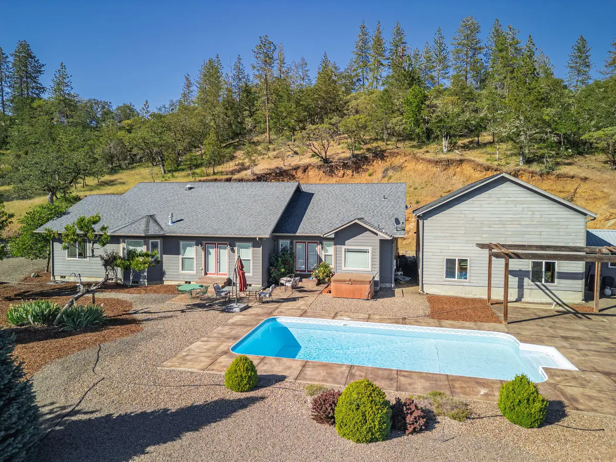 158 Rockingham Circle, Eagle Point, OR 97524 - #1