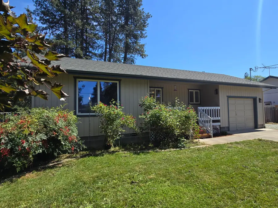 123 Laubach Lane, Grants Pass, OR 97526 - #2