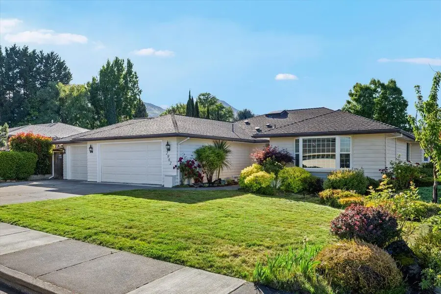 2962 Leonard Avenue, Medford, OR 97504 - #2