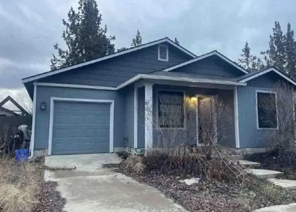 3151 NE Wells Acres Road, Bend, OR 97701