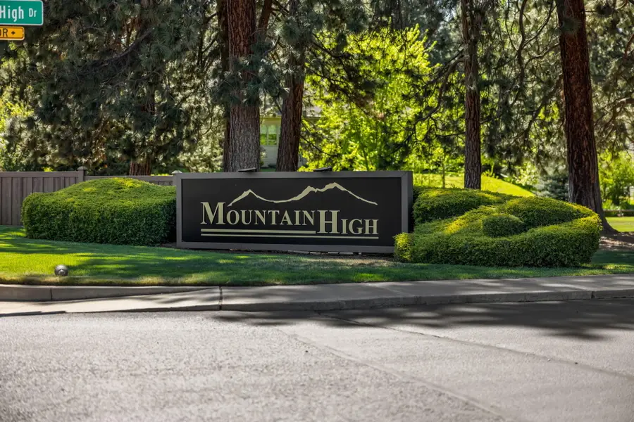 20430 Snowmass Court, Bend, OR 97702 - #2