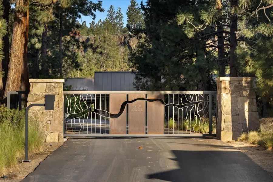 19472 Pine Drive, Bend, OR 97702 - #3