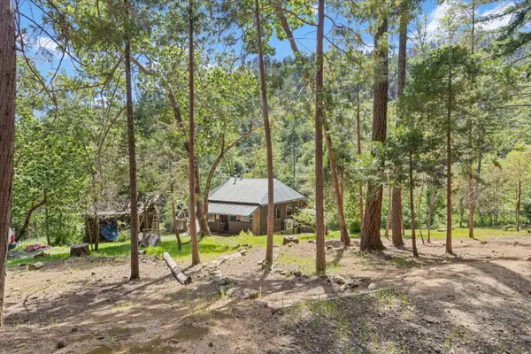 4280 Lower Wolf Creek Road, Wolf Creek, OR 97497