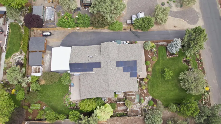 3687 SW 35th Street, Redmond, OR 97756 - #2