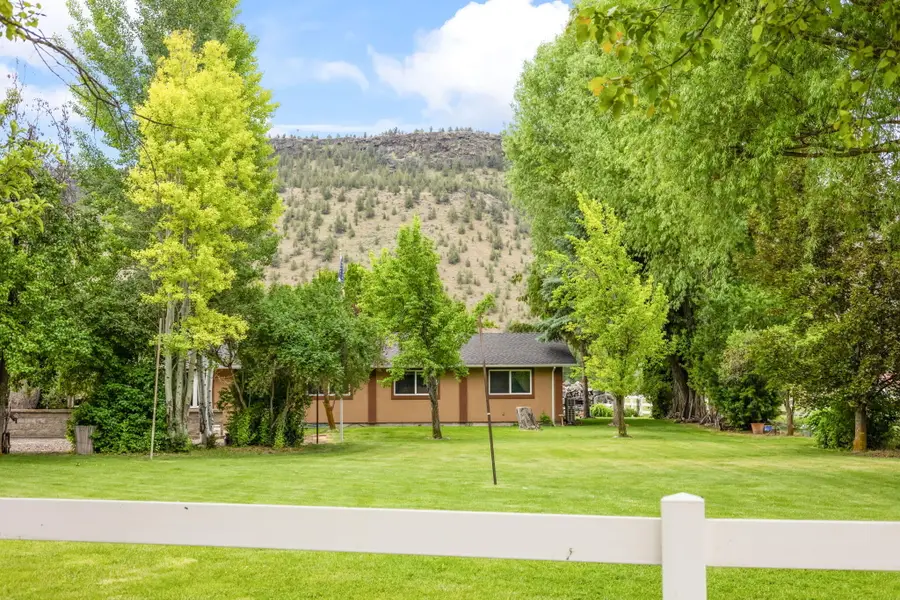 389 NE Orchard Lane, Prineville, OR 97754 - #2