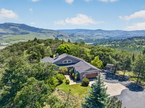 1601 Frank Hill Road, Ashland, OR 97520