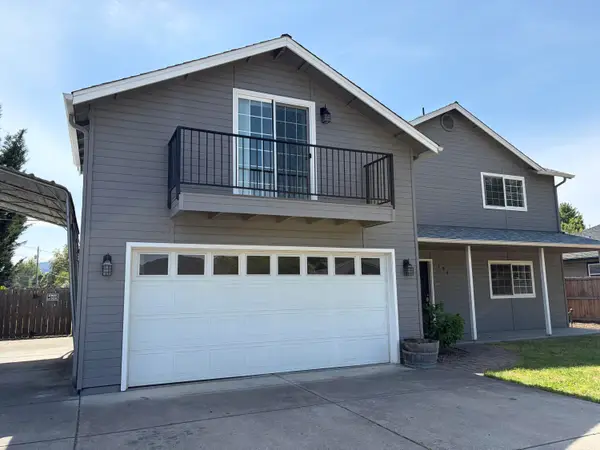 196 Nadine Lane, Central Point, OR 97502