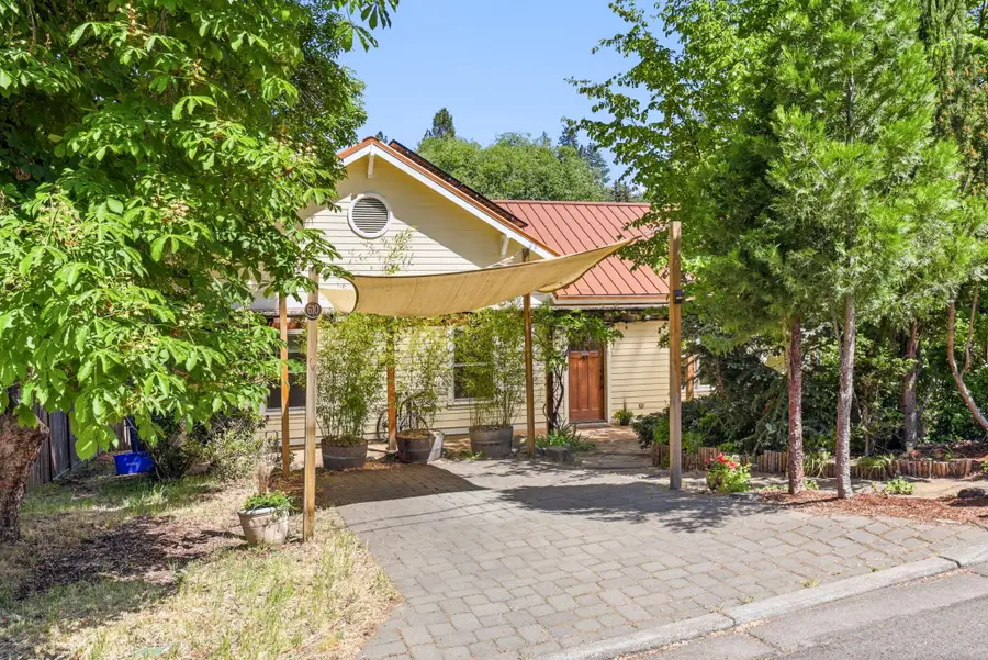 610 Beach Street, Ashland, OR 97520 - #2