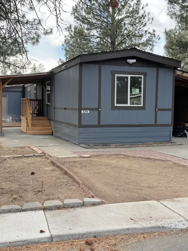 61000 Brosterhous Road #UNIT 574, Bend, OR 97702
