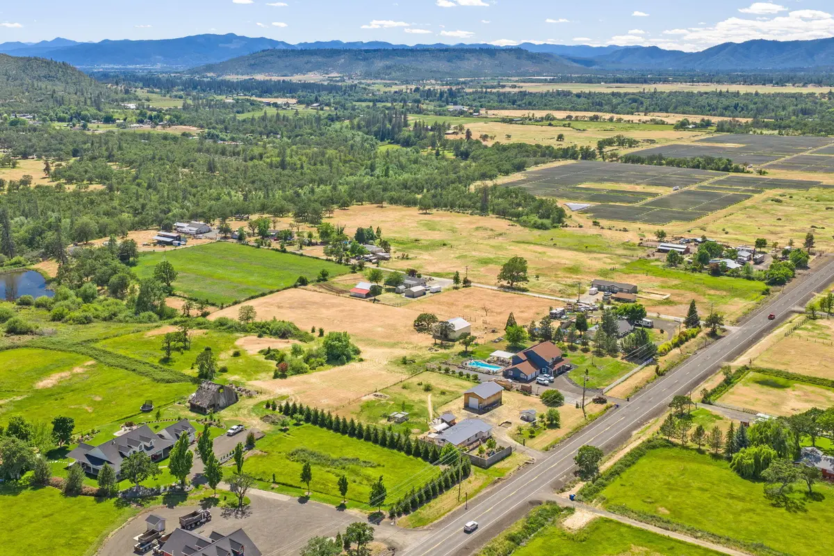 145 Highway 234, Eagle Point, OR 97524 - #1