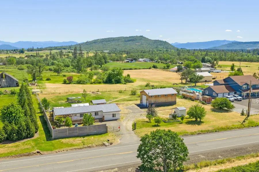 145 Highway 234, Eagle Point, OR 97524 - #2