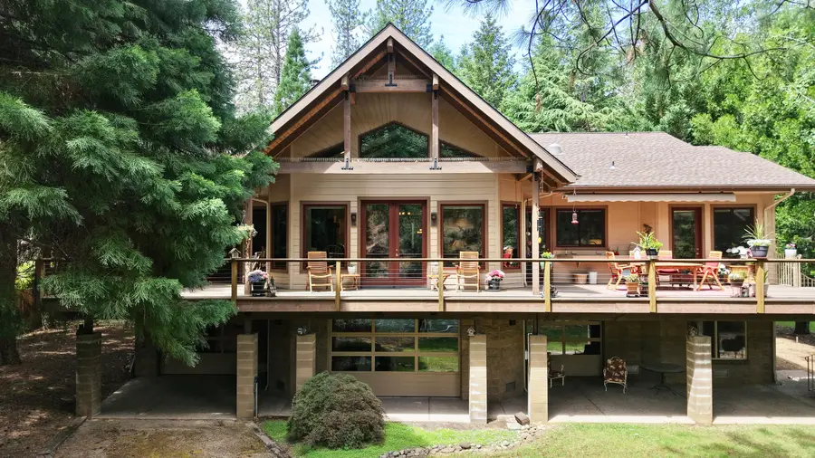 38 Meadow Lane, Shady Cove, OR 97539 - #3