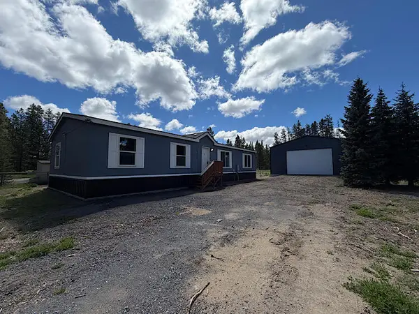 16125 Hawks Lair Road, La Pine, OR 97739