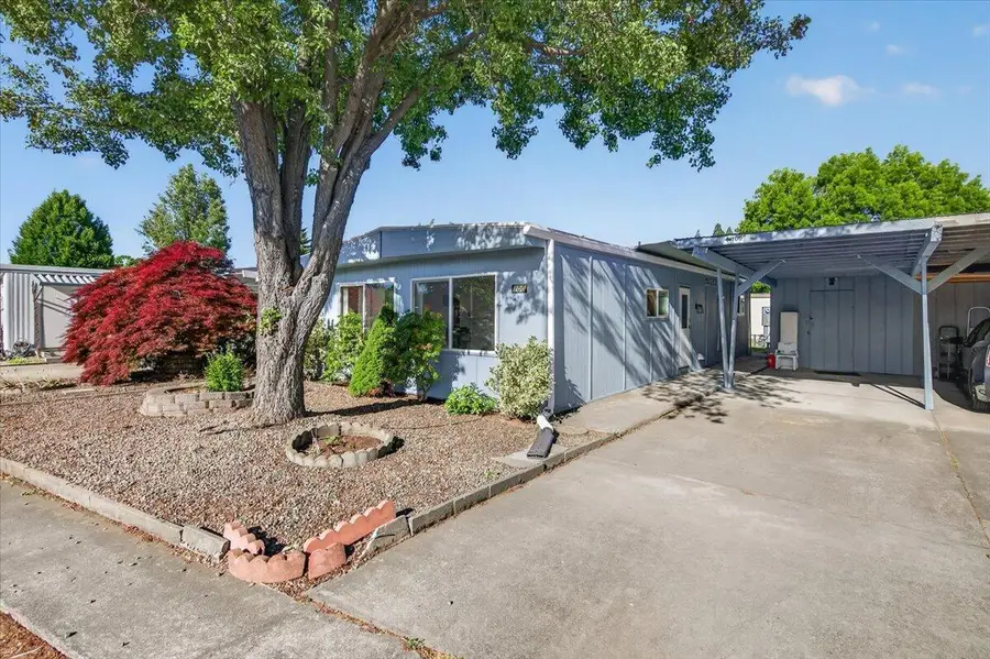 2252 Table Rock #SPC 100, Medford, OR 97501 - #3