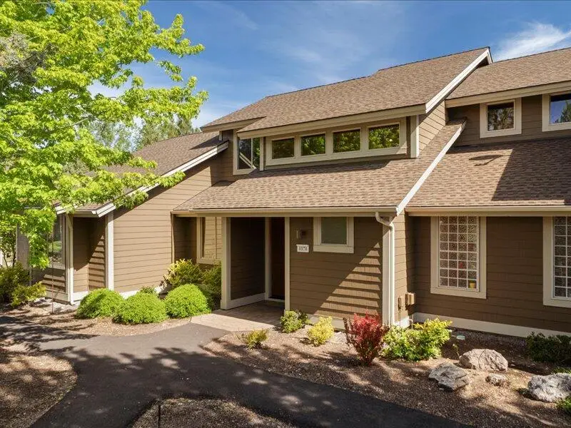 1378 Highland View Loop, Redmond, OR 97756 - #1