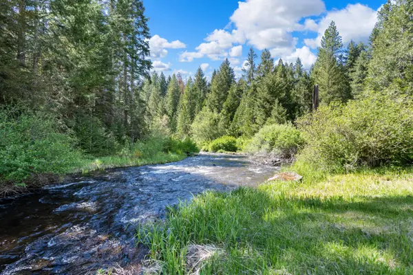 25232 Highway 140, Eagle Point, OR 97524