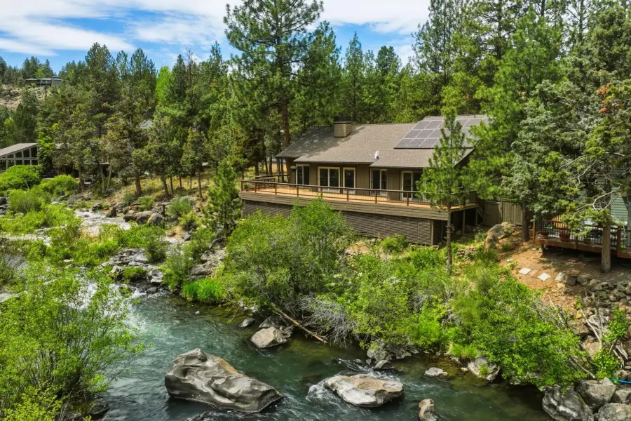 637 NW Silver Buckle Road, Bend, OR 97703 - #2