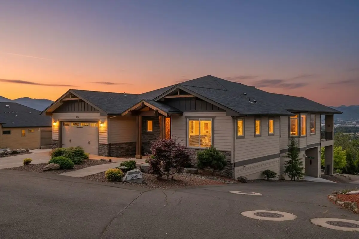 3250 Annapolis Drive, Medford, OR 97504 - #1