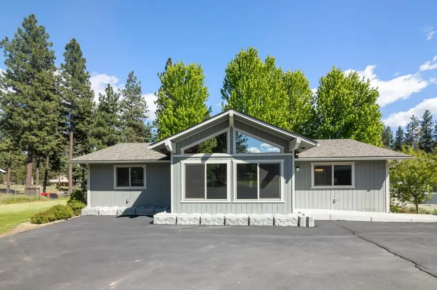 9871 Old Wagon Road, Klamath Falls, OR 97601 - #2