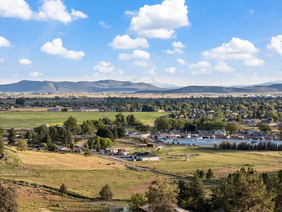 2220 Kimberly Drive, Klamath Falls, OR 97603 - #3