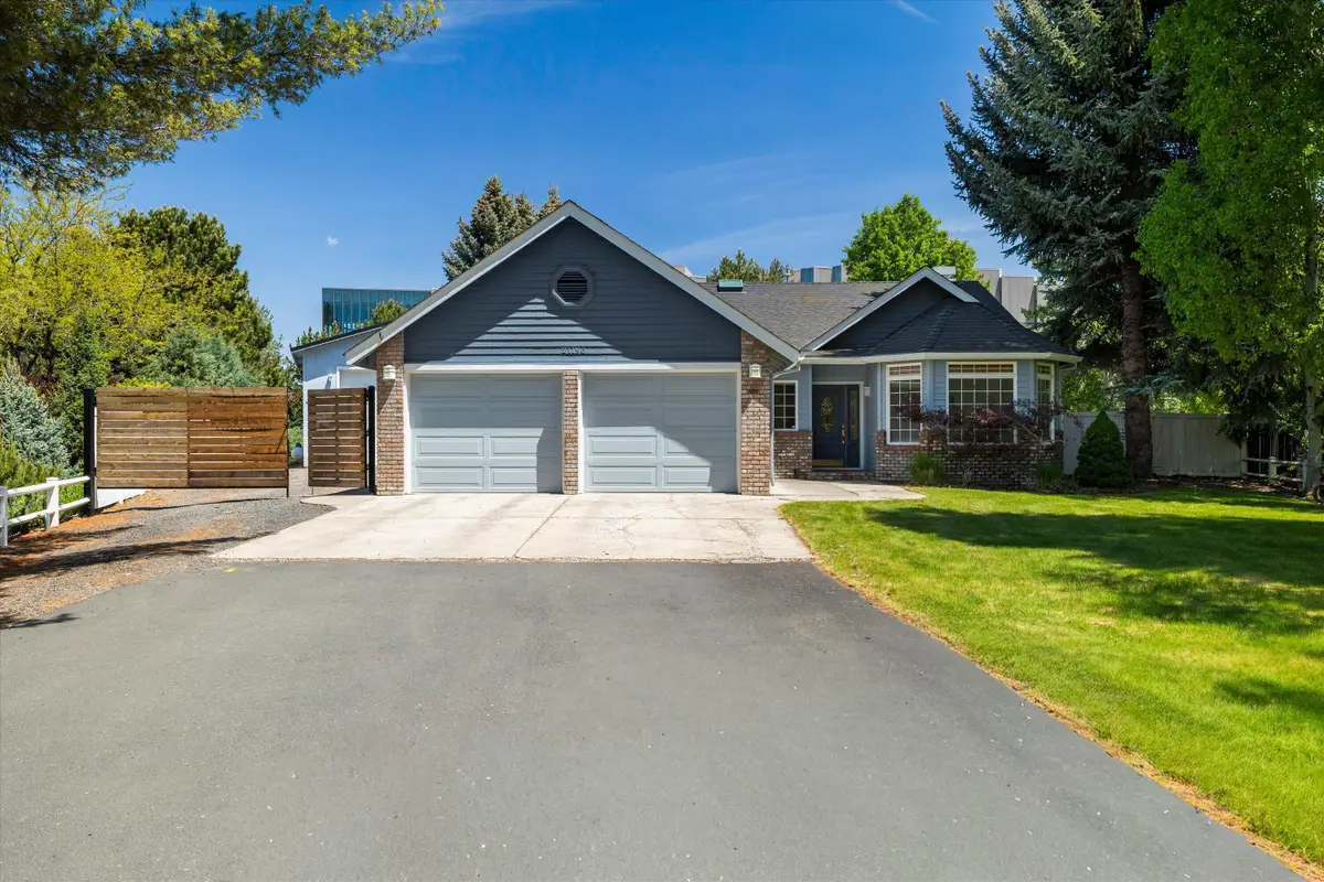 21196 Strawberry Mountain, Bend, OR 97702 - #1