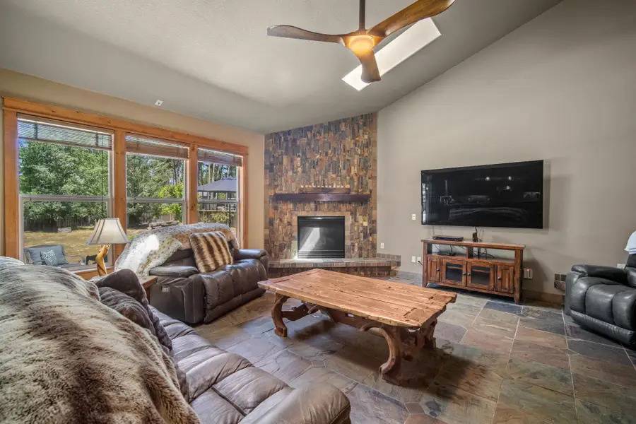 55442 Heierman Drive, Bend, OR 97707 - #3