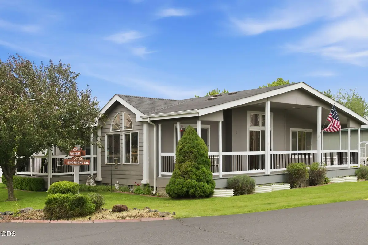 756 NE Sioux Court, Redmond, OR 97756 - #1