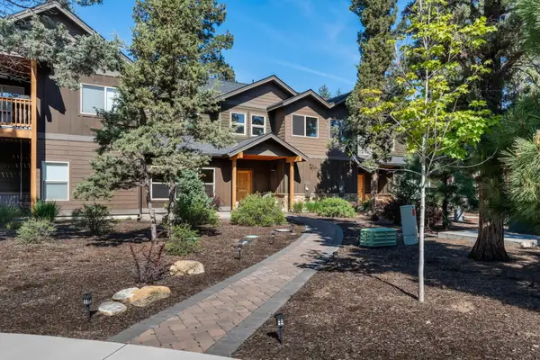 927 E Desperado Trail, Sisters, OR 97759