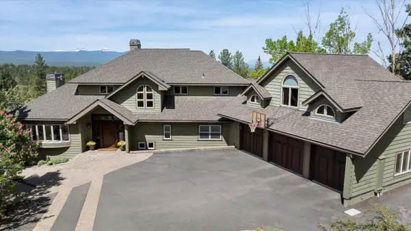 2853 NW Nightfall Circle, Bend, OR 97703