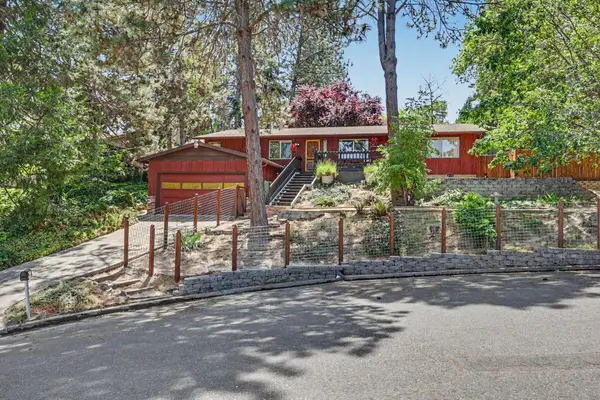 1115 NW C Street, Grants Pass, OR 97526