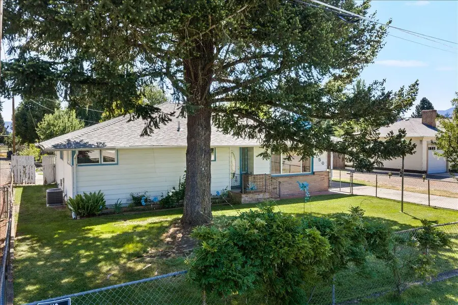 150 Winema Way, Medford, OR 97501 - #2