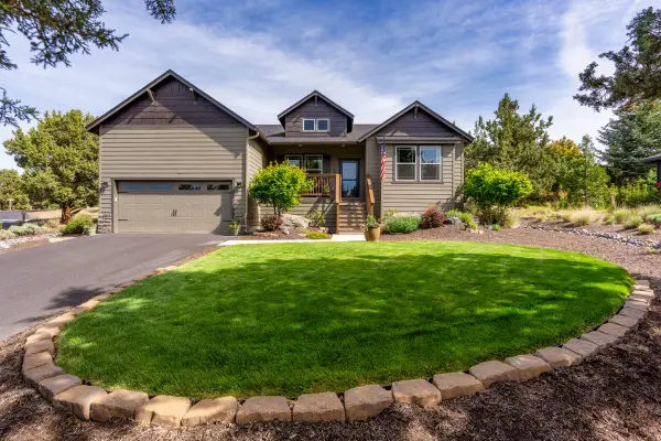 748 Widgeon Road, Redmond, OR 97756