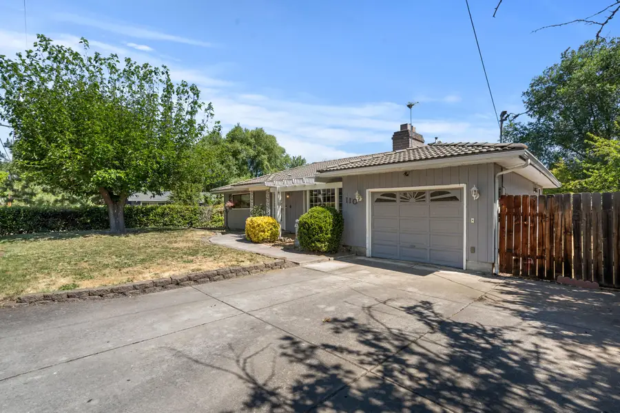 110 N 2nd Street, Talent, OR 97540 - #2