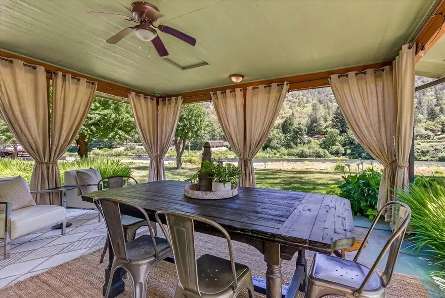 423 Fielder Lane, Grants Pass, OR 97526 - #2