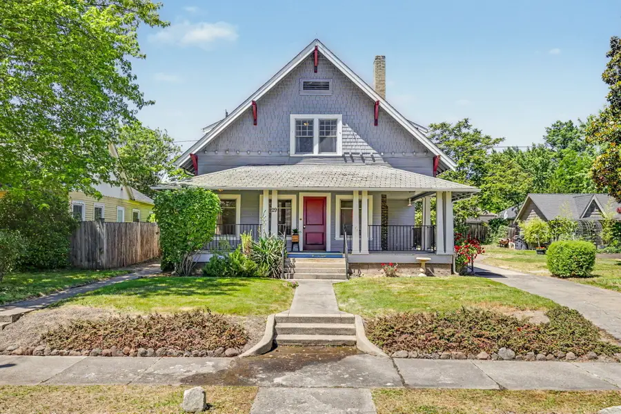 29 Summit Avenue, Medford, OR 97501 - #2