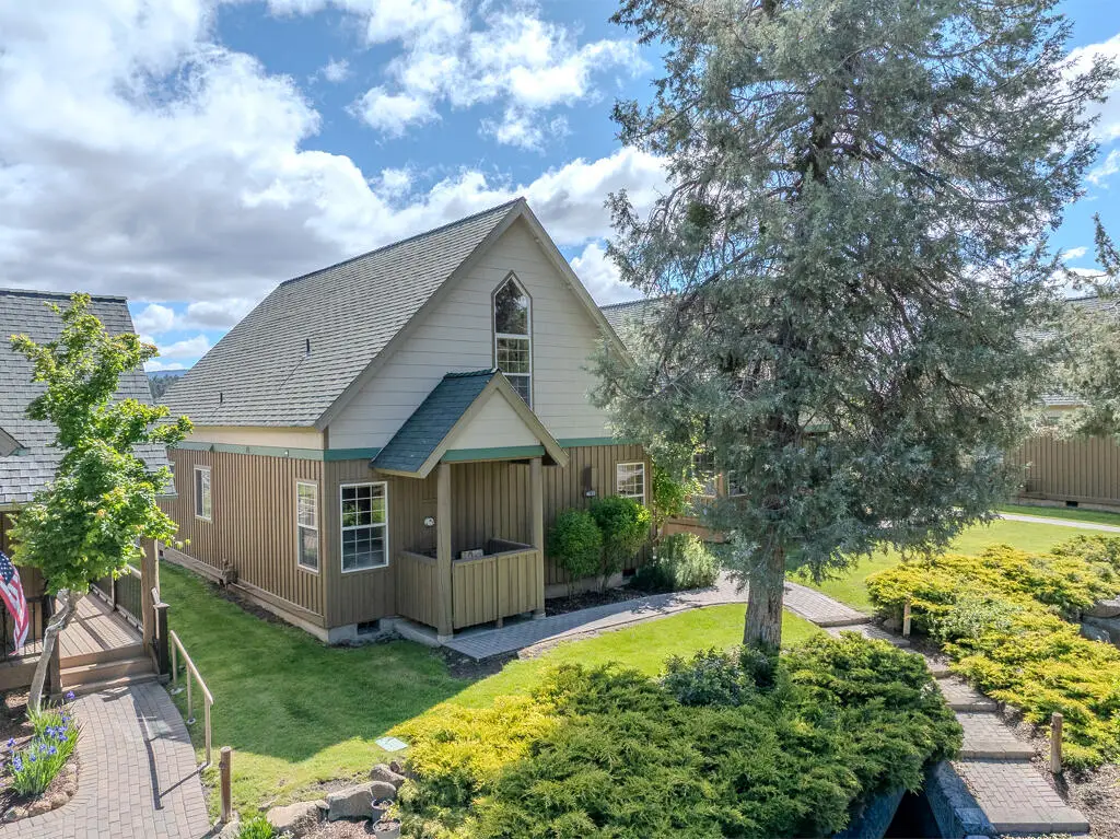 4639 Marsh Hawk Drive, Klamath Falls, OR 97601 - #1