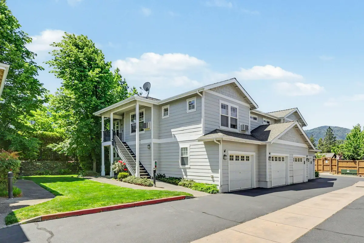 2214 Mccall Drive, Ashland, OR 97520 - #1