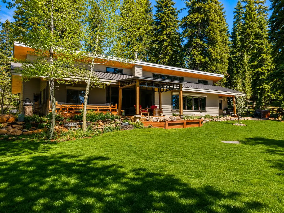 4990 E Hyatt Lake Road, Ashland, OR 97520 - #1