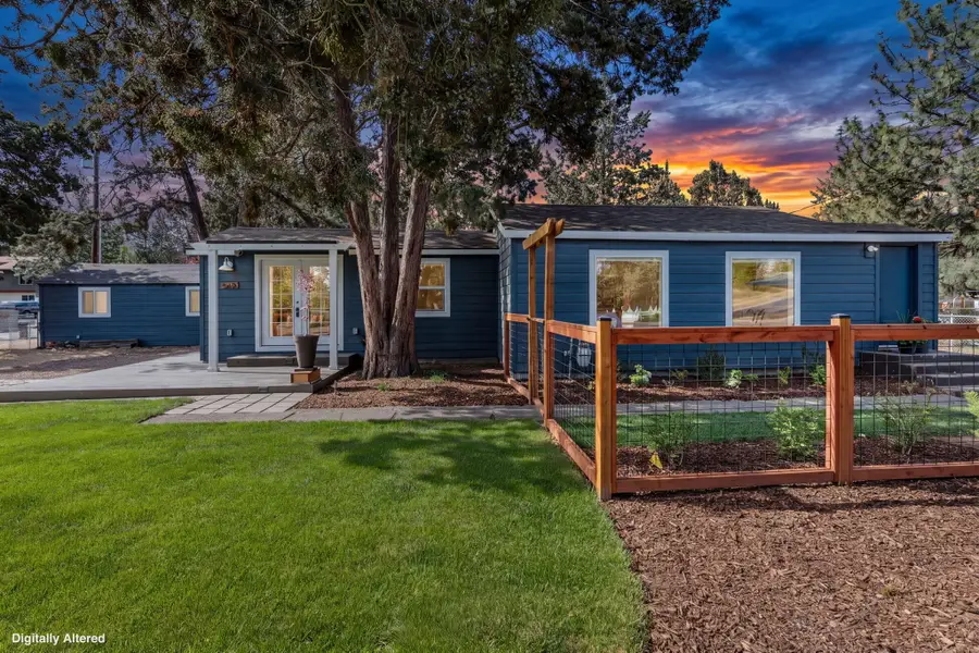 565 SE Woodland Boulevard, Bend, OR 97702 - #2