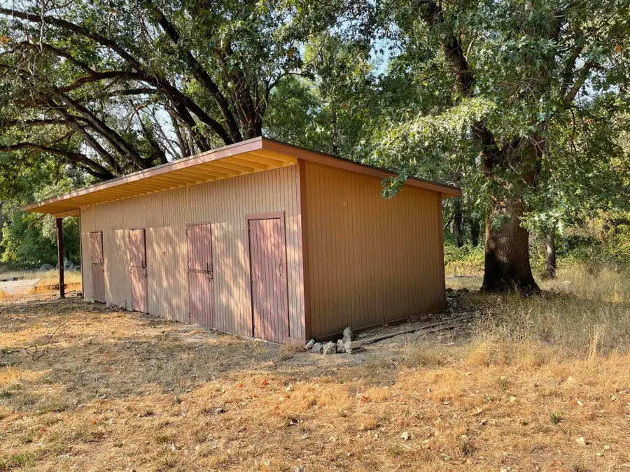 780 Covered Bridge Road, Rogue River, OR 97537 - #3