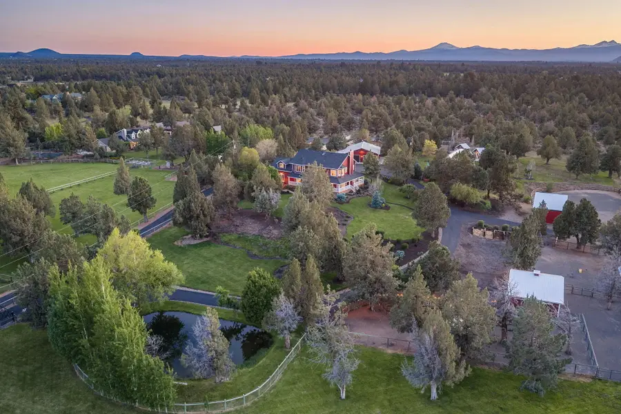 61935 Ten Barr Ranch Road, Bend, OR 97701 - #2