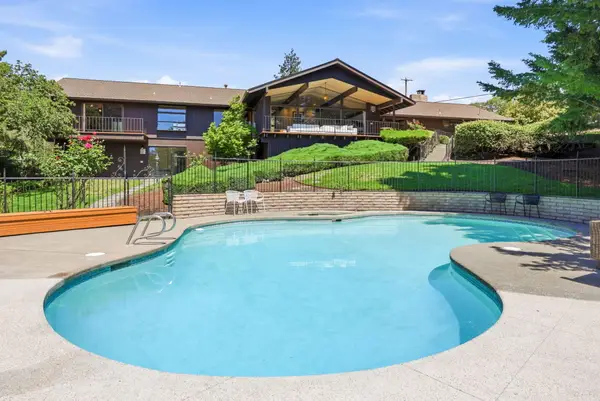 50 Mariposa Terrace, Medford, OR 97504