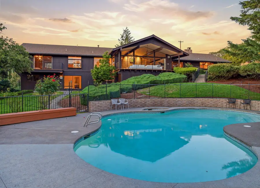 50 Mariposa Terrace, Medford, OR 97504 - #2